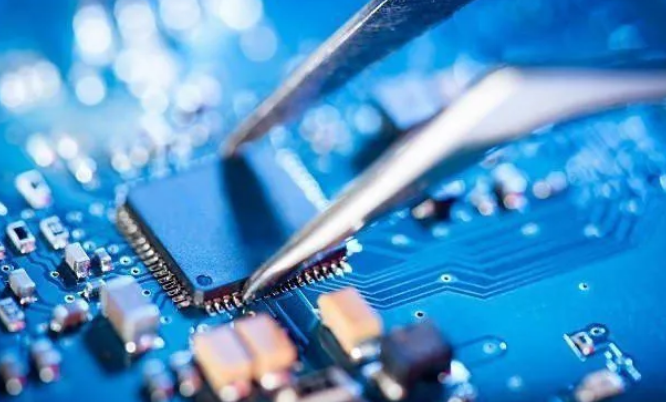 Domestic breakthroughs in semiconductor equipment are accelerating, and their respective advantageous links are gradually breaking through